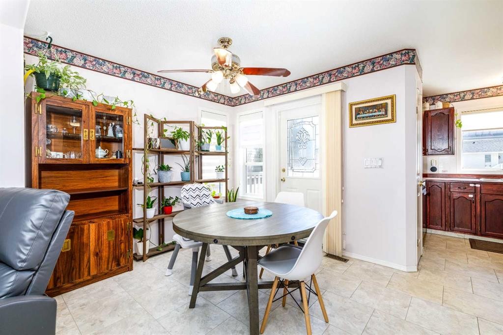 49 Kirkland Drive, Red Deer, AB - Indoor Photo Showing Dining Room