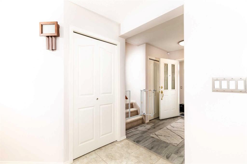 49 Kirkland Drive, Red Deer, AB - Indoor Photo Showing Other Room