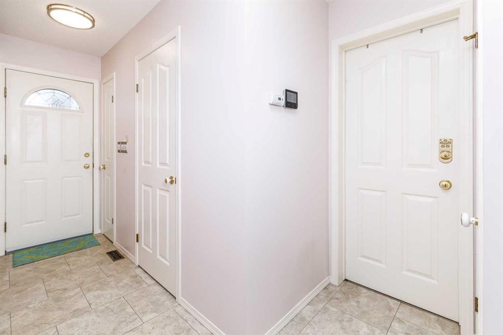 49 Kirkland Drive, Red Deer, AB - Indoor Photo Showing Other Room