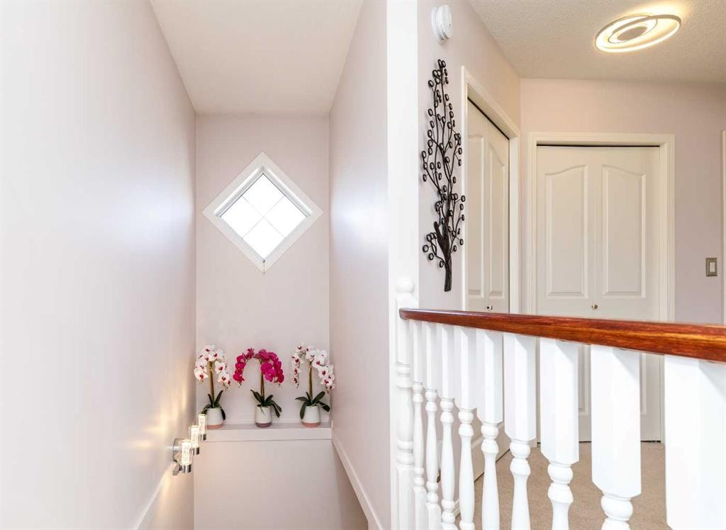 49 Kirkland Drive, Red Deer, AB - Indoor Photo Showing Other Room