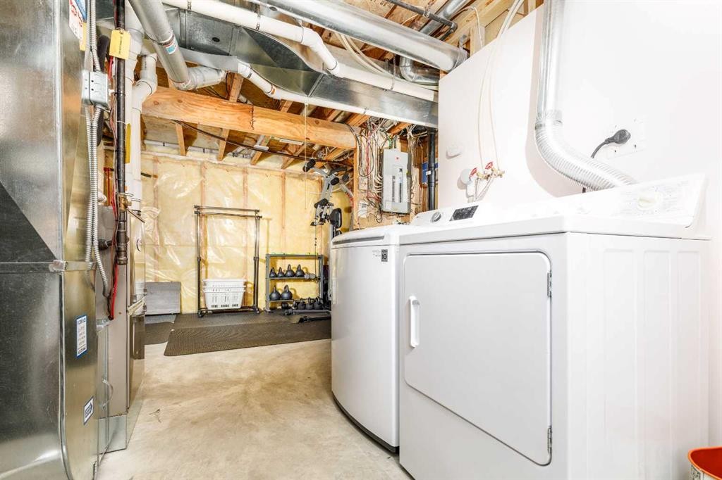 49 Kirkland Drive, Red Deer, AB - Indoor Photo Showing Other Room