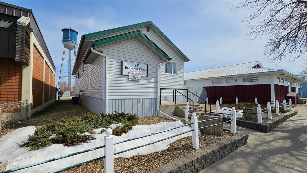5005 Royal Street, Coronation, AB