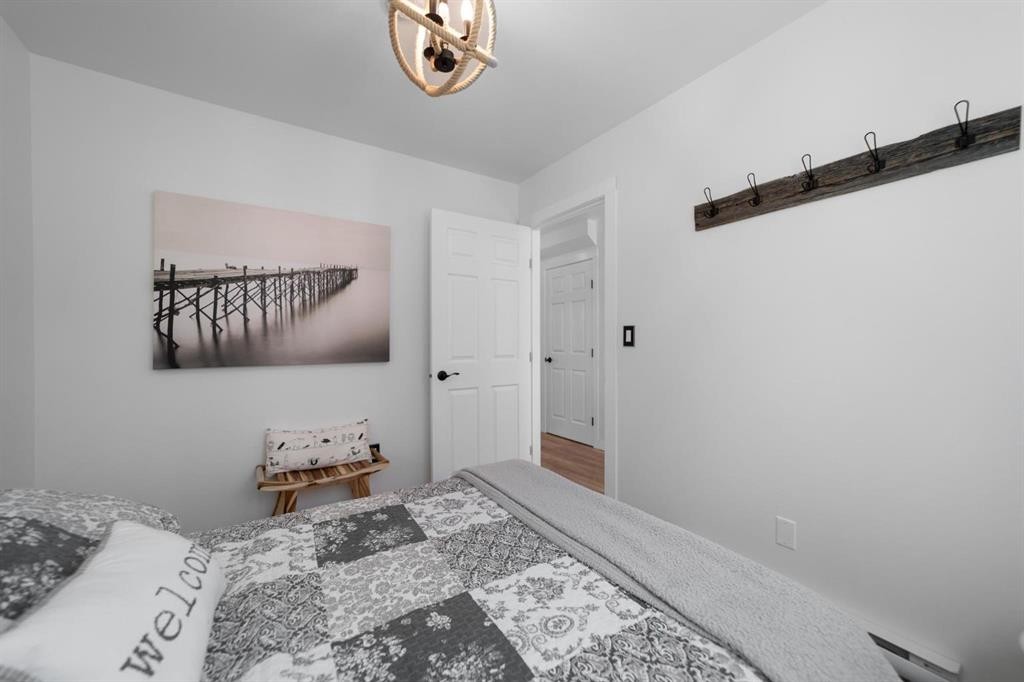 62 Sands Street, Rochon Sands, AB - Indoor Photo Showing Bedroom