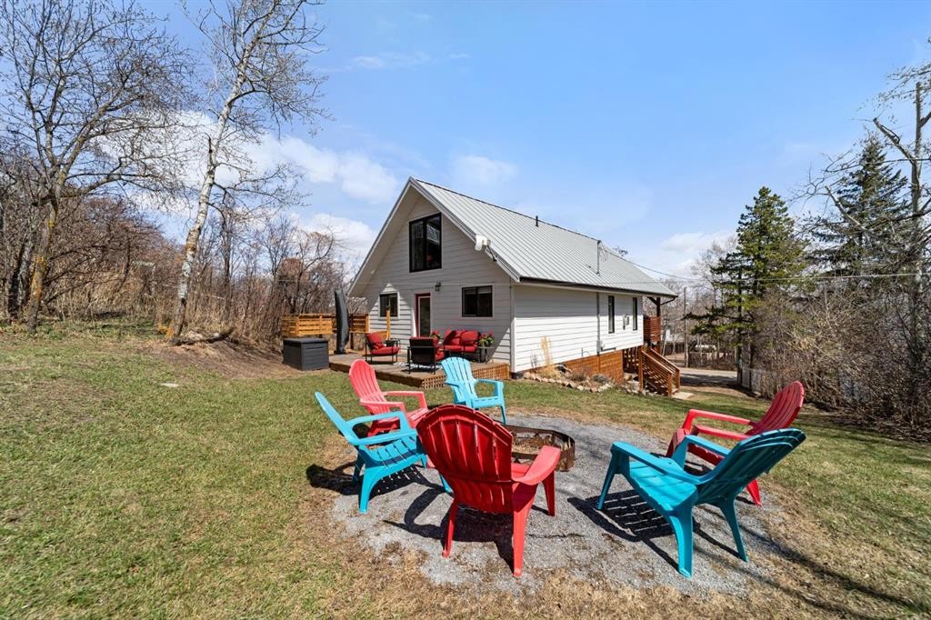 62 Sands Street, Rochon Sands, AB - Outdoor