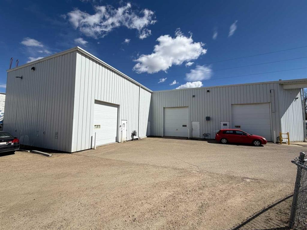 2 & 3-4768 Riverside Drive, Red Deer, AB