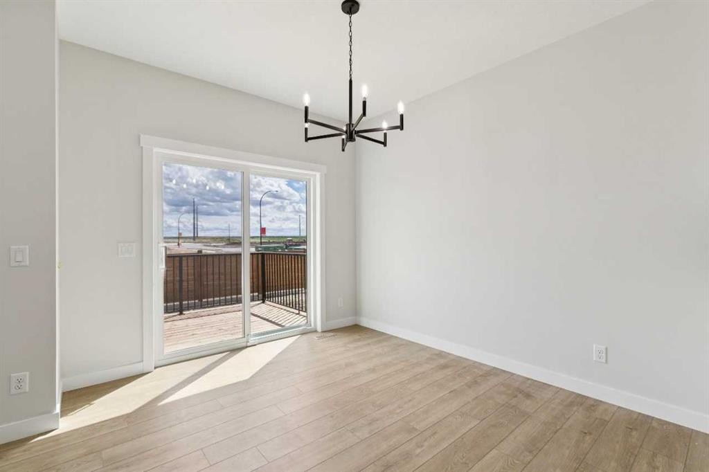 546 Hotchkiss Manor, Calgary, AB - Indoor Photo Showing Other Room