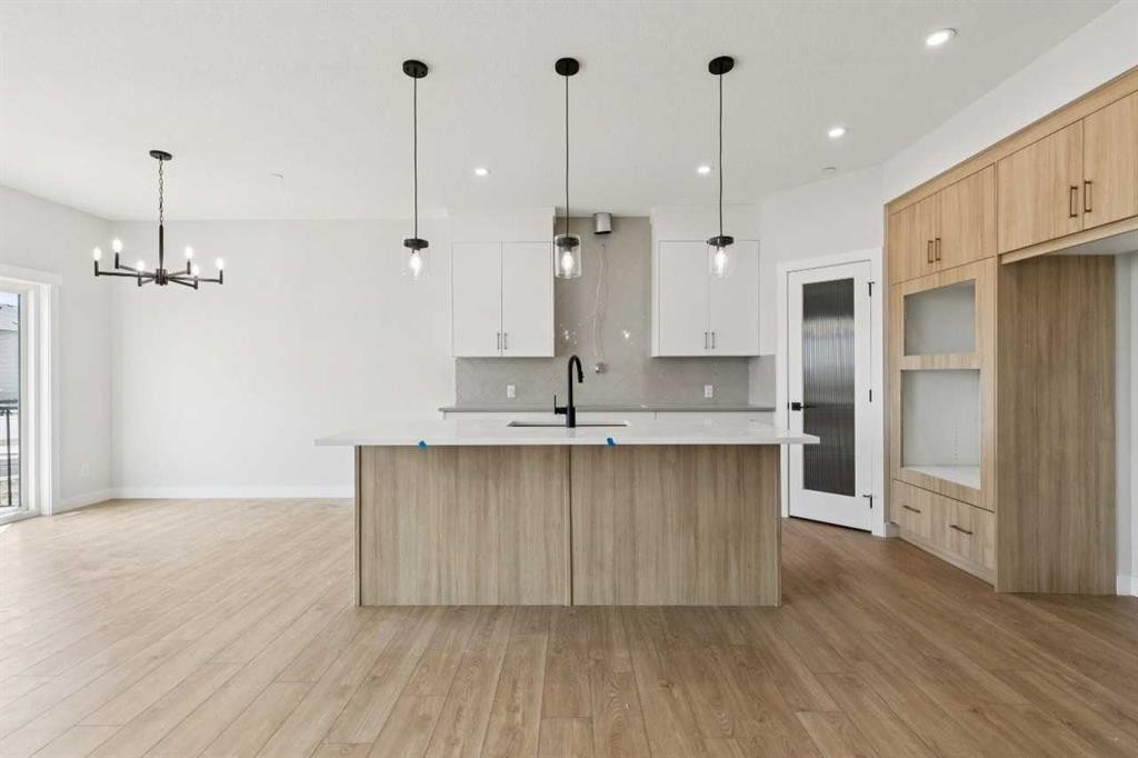 546 Hotchkiss Manor, Calgary, AB - Indoor Photo Showing Kitchen With Upgraded Kitchen