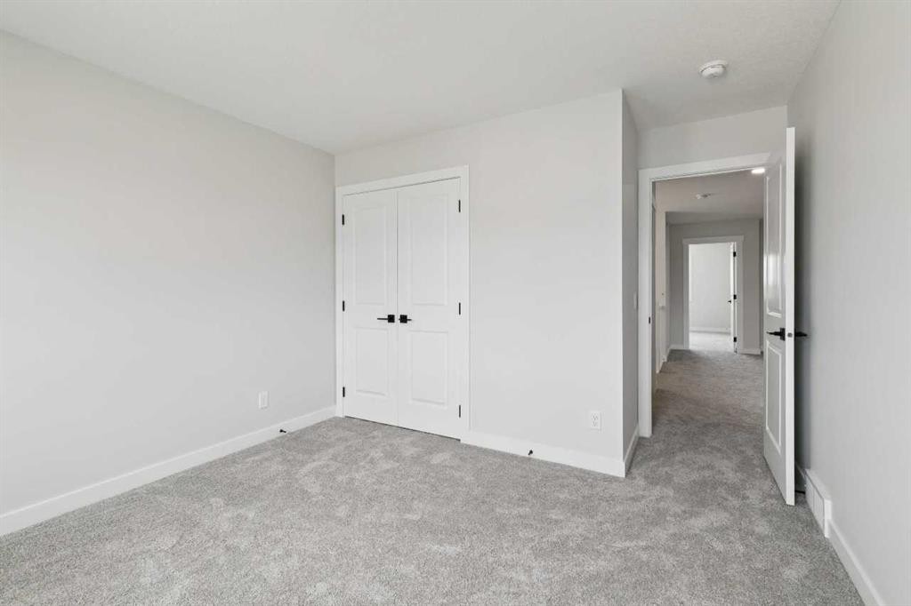 546 Hotchkiss Manor, Calgary, AB - Indoor Photo Showing Other Room