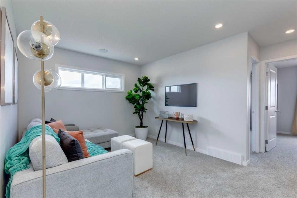 259 Chelsea Road, Chestermere, AB - Indoor Photo Showing Bathroom