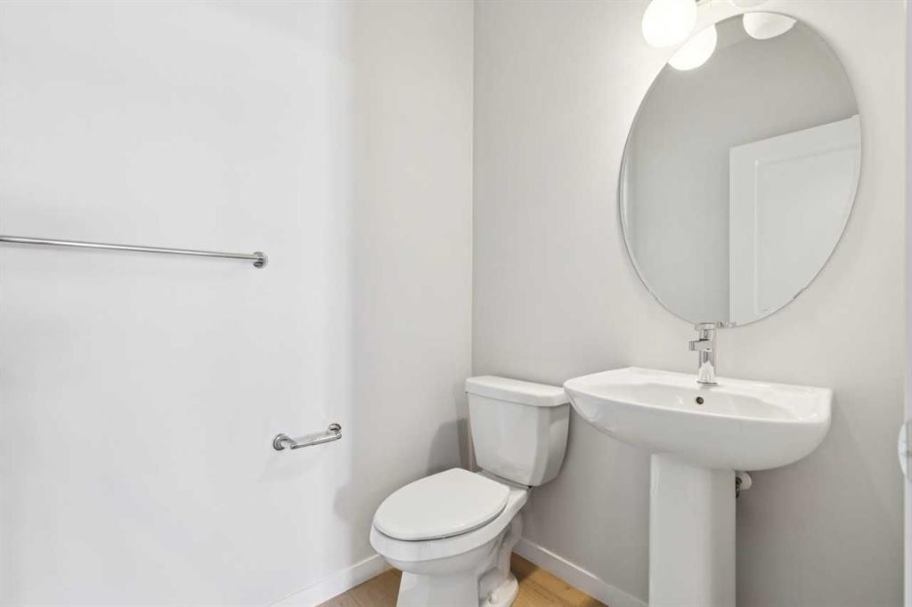 259 Chelsea Road, Chestermere, AB - Indoor Photo Showing Bathroom