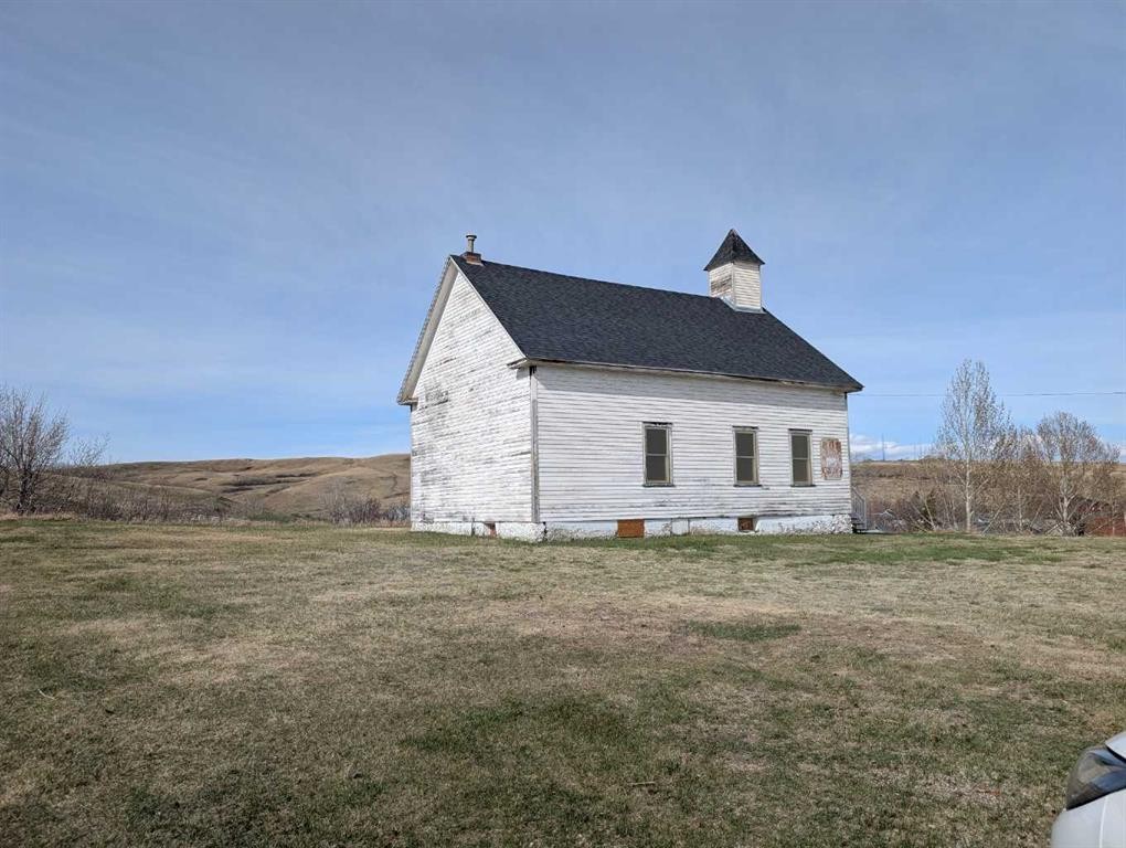 404 Hillside Avenue, Carbon, AB