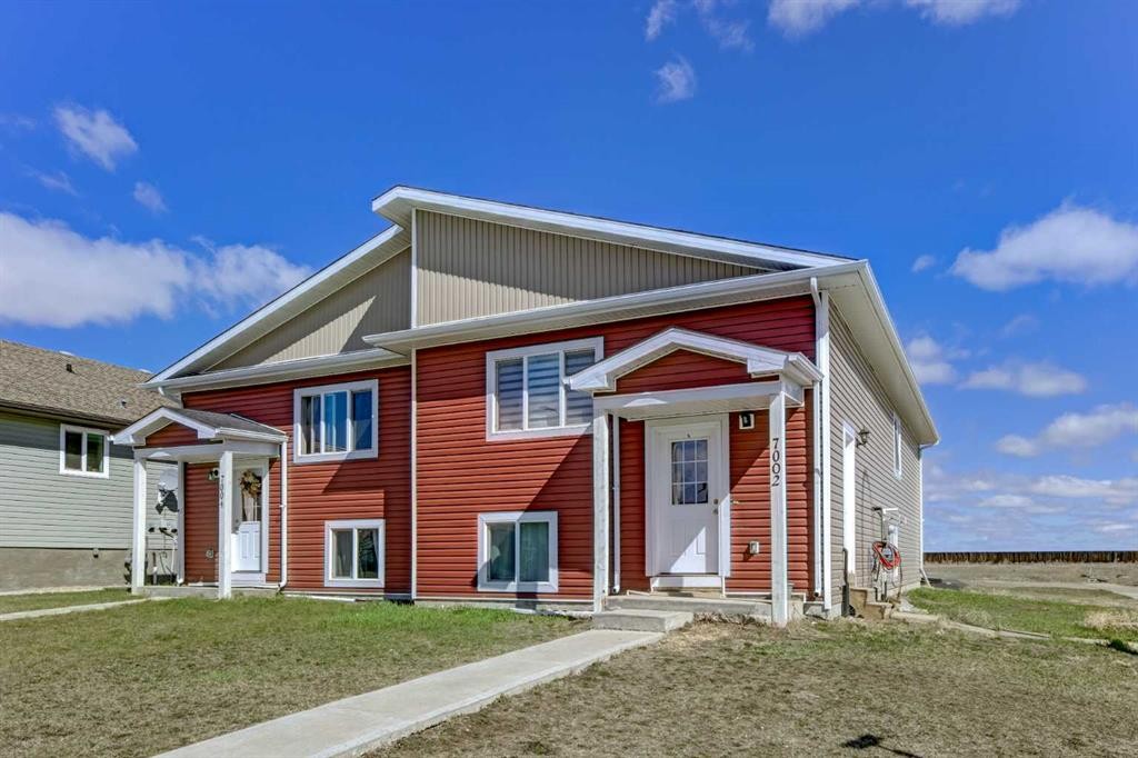 7002 50 Avenue, Camrose, AB - Outdoor With Facade