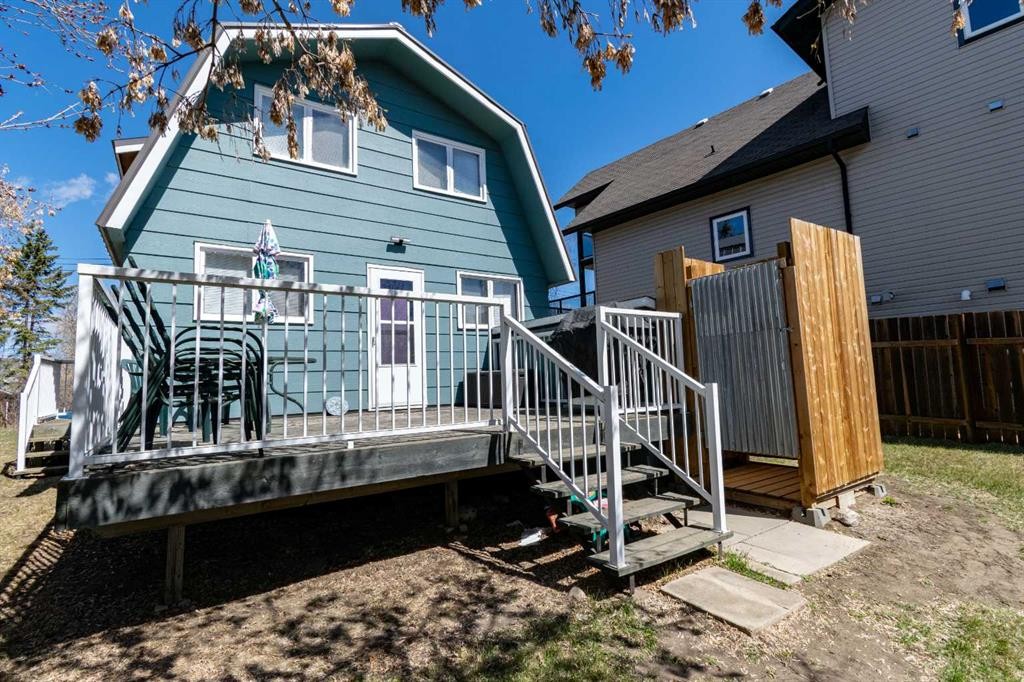 19 4 Street, White Sands, AB - Outdoor With Deck Patio Veranda With Exterior