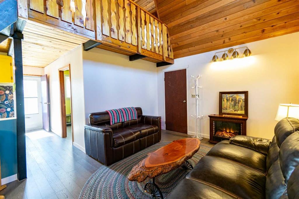 19 4 Street, White Sands, AB