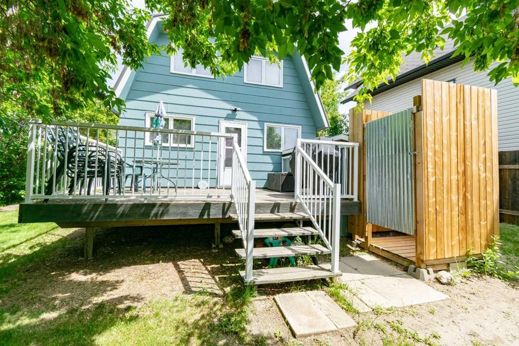 19 4 Street, White Sands, AB