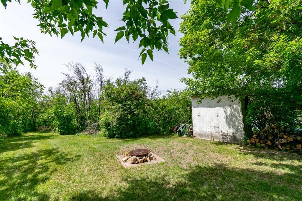 19 4 Street, White Sands, AB