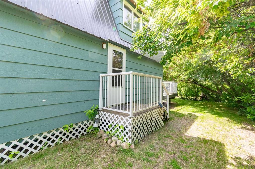 19 4 Street, White Sands, AB