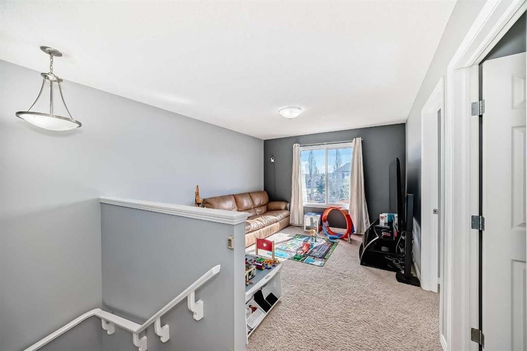 227 Avena Circle, Leduc, AB - Indoor Photo Showing Other Room