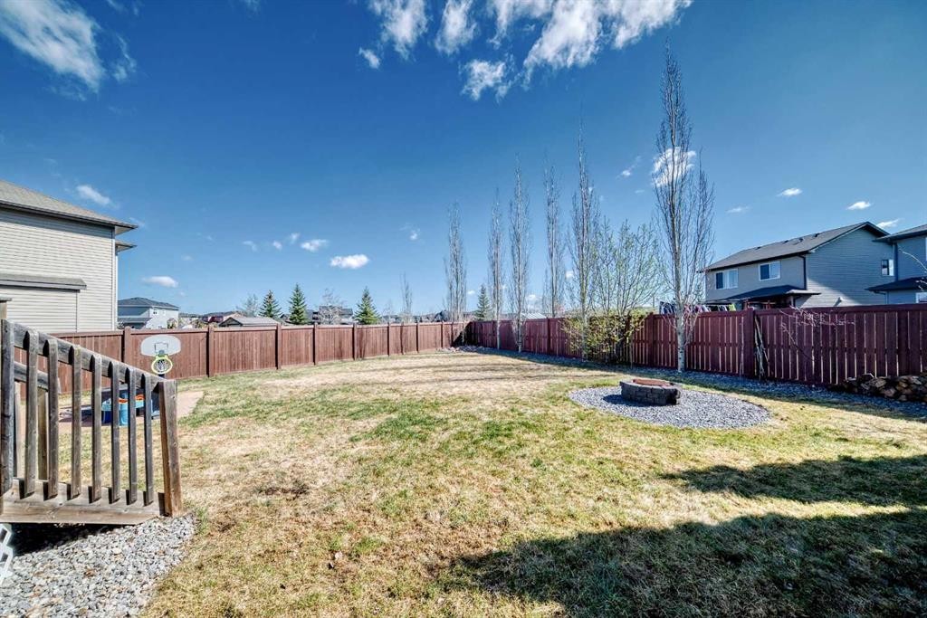 227 Avena Circle, Leduc, AB - Outdoor
