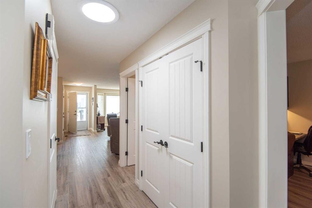 238 Ebert Close, Red Deer, AB - Indoor Photo Showing Other Room