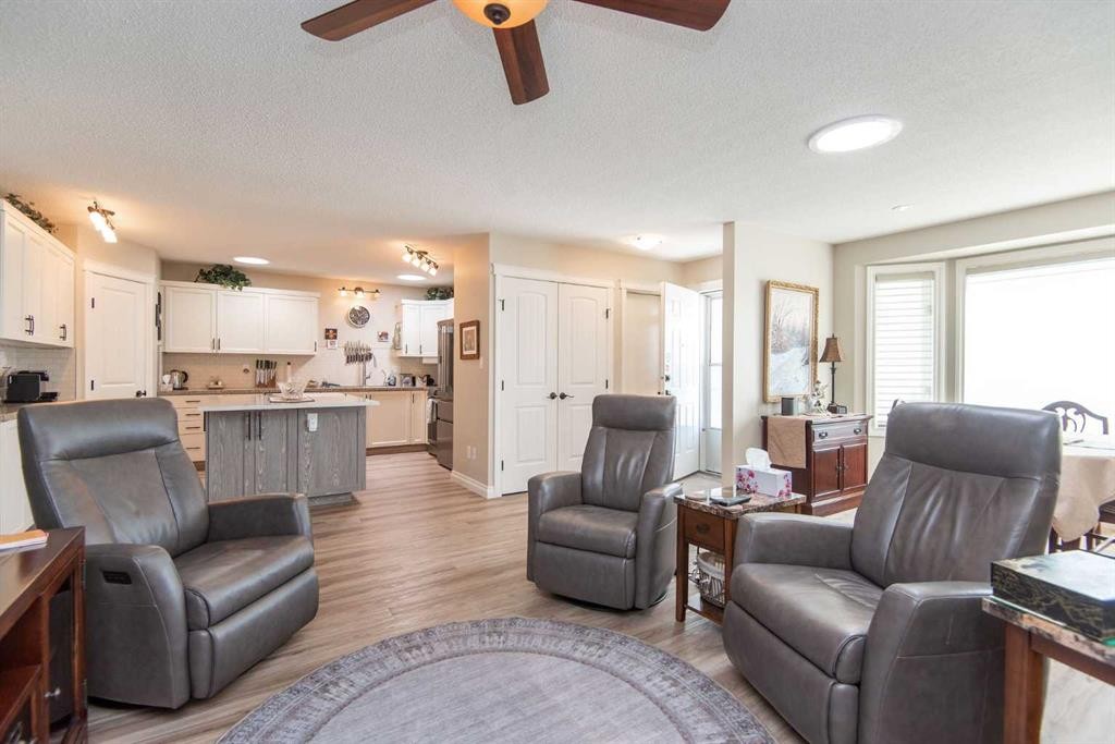 238 Ebert Close, Red Deer, AB - Indoor Photo Showing Living Room