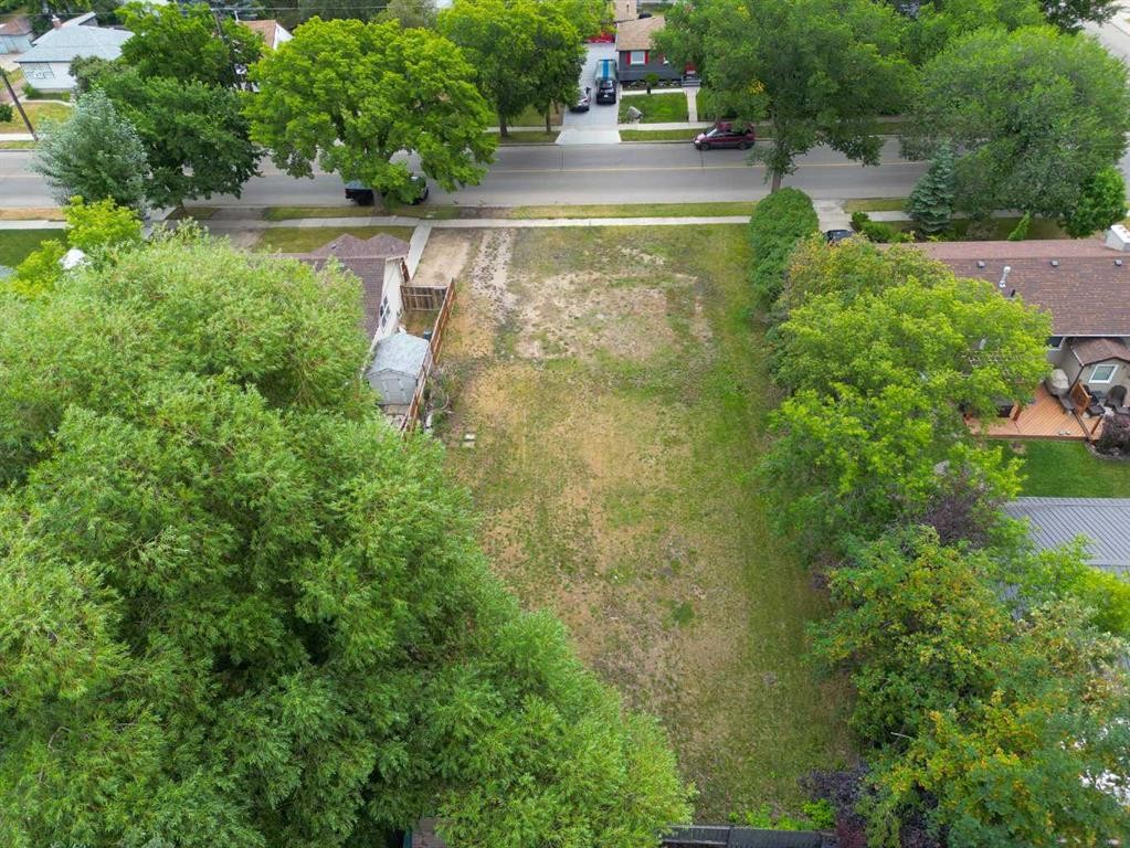 3512 43 Avenue, Red Deer, AB