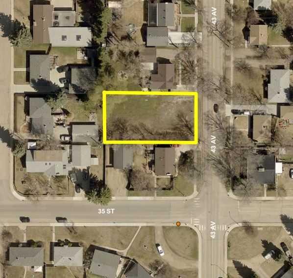 3512 43 Avenue, Red Deer, AB
