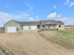 1 -251061 Township Road 431A Rural Ponoka County, AB T4J 1R1