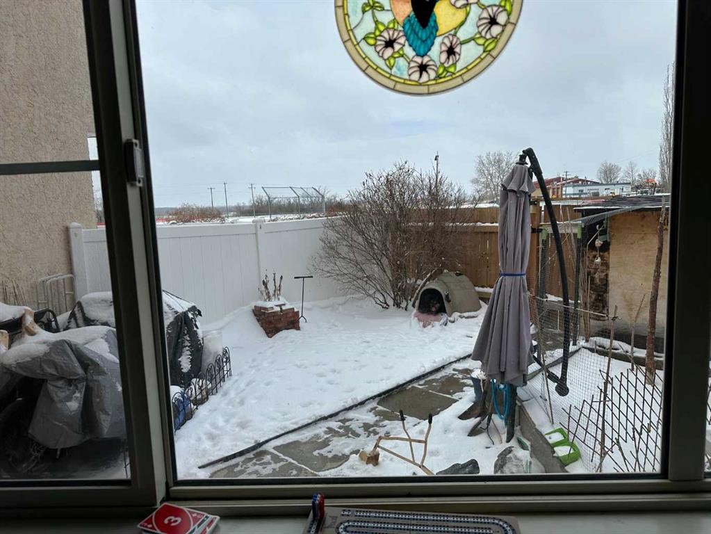 4804 Landsdown Avenue, Blackfalds, AB - Outdoor