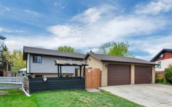 23 Newcombe Crescent Red Deer, AB T4P 1T9