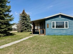 5112 64 Avenue Ponoka, AB T4J 1E2