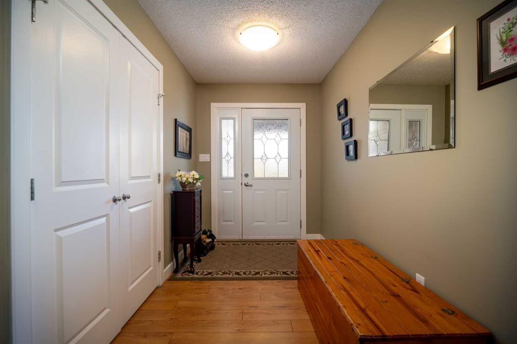 2987 Calling Lake Drive, Calling Lake, AB - Indoor Photo Showing Other Room