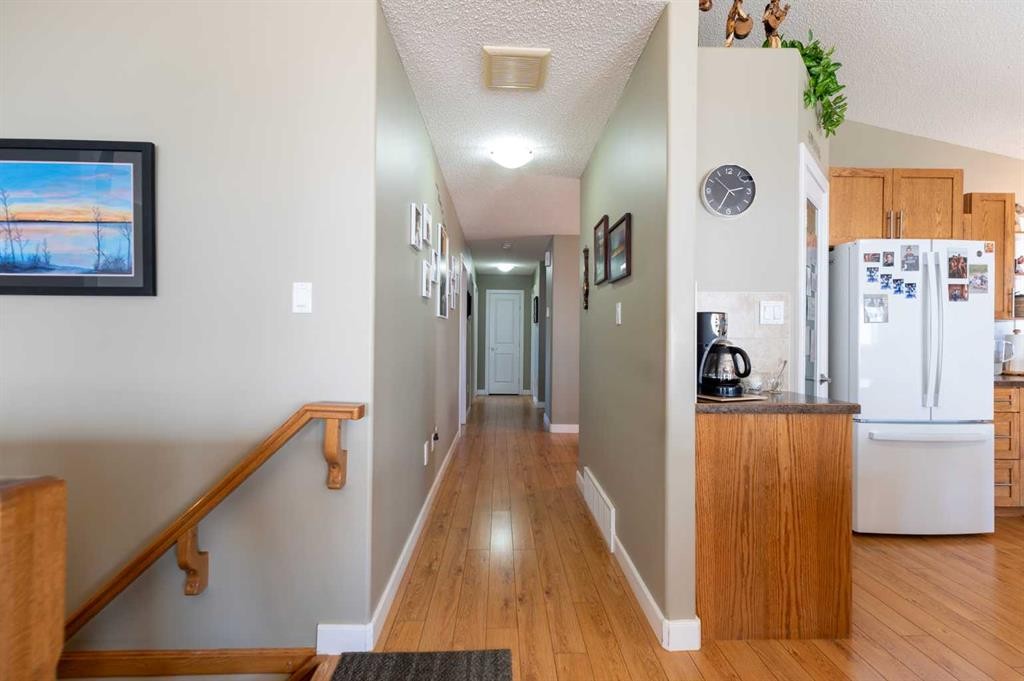 2987 Calling Lake Drive, Calling Lake, AB - Indoor Photo Showing Other Room