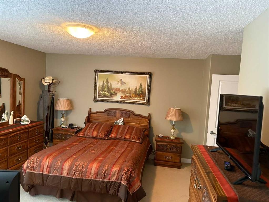 2987 Calling Lake Drive, Calling Lake, AB - Indoor Photo Showing Bedroom