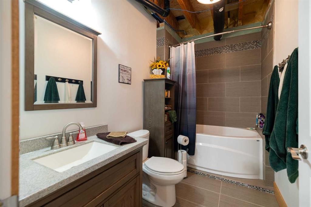 2987 Calling Lake Drive, Calling Lake, AB - Indoor Photo Showing Bathroom