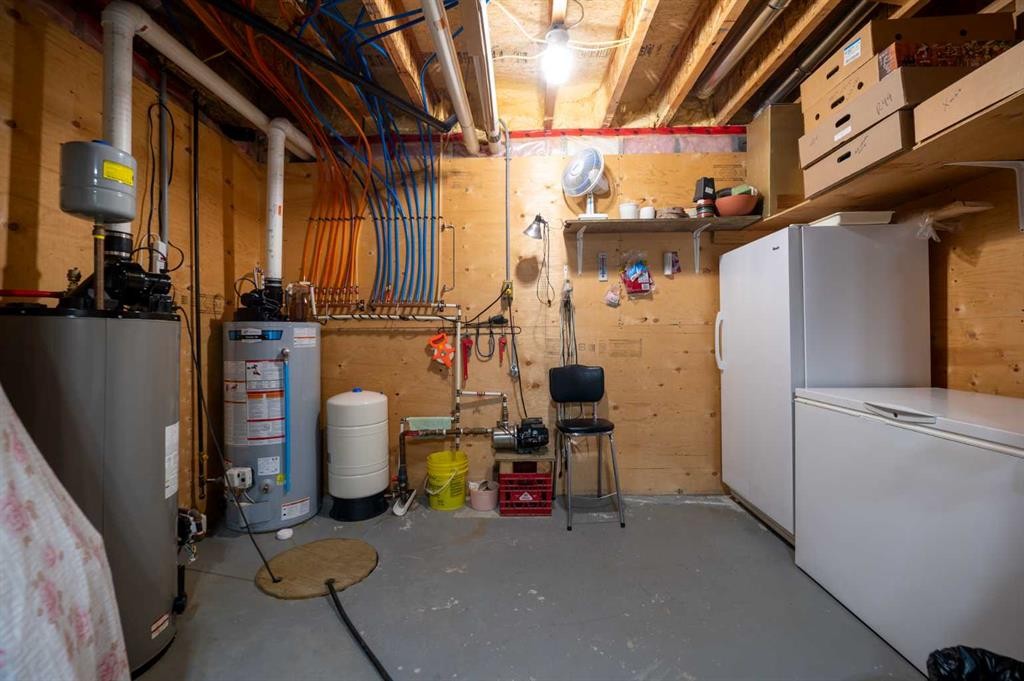2987 Calling Lake Drive, Calling Lake, AB - Indoor Photo Showing Basement