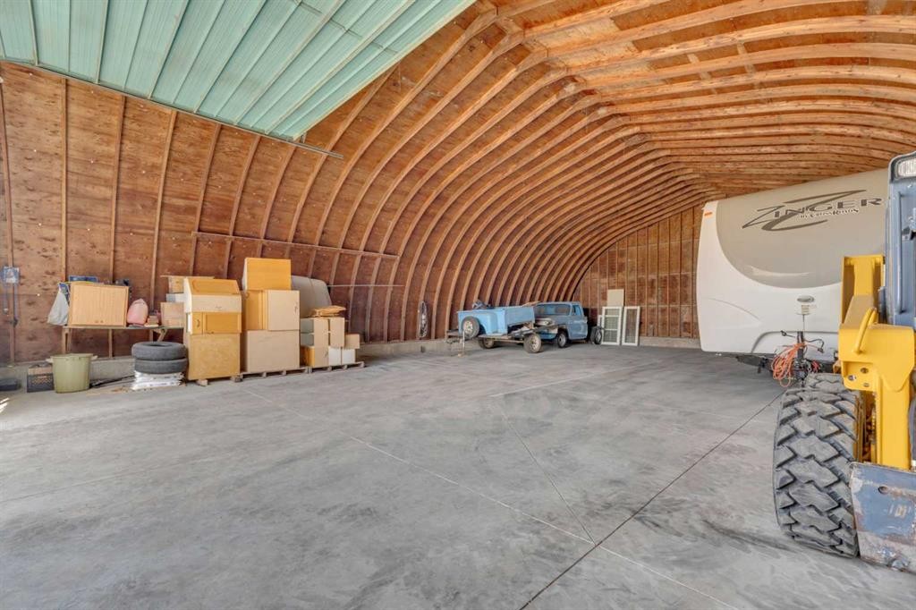 39505 Range Road 252, Rural Lacombe County, AB - Indoor