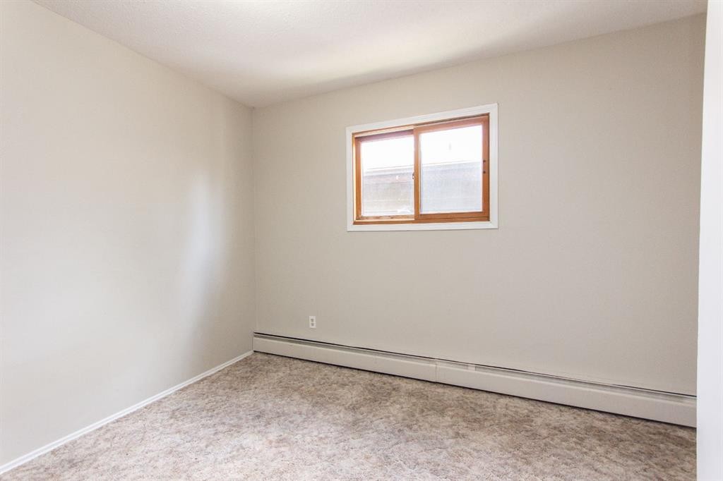 19 Gibson Close, Red Deer, AB - Indoor Photo Showing Other Room