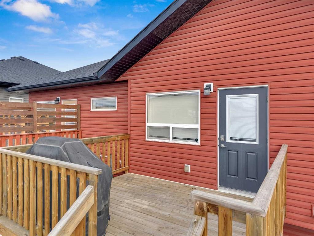 149 Hawkridge Boulevard, Penhold, AB - Outdoor With Exterior