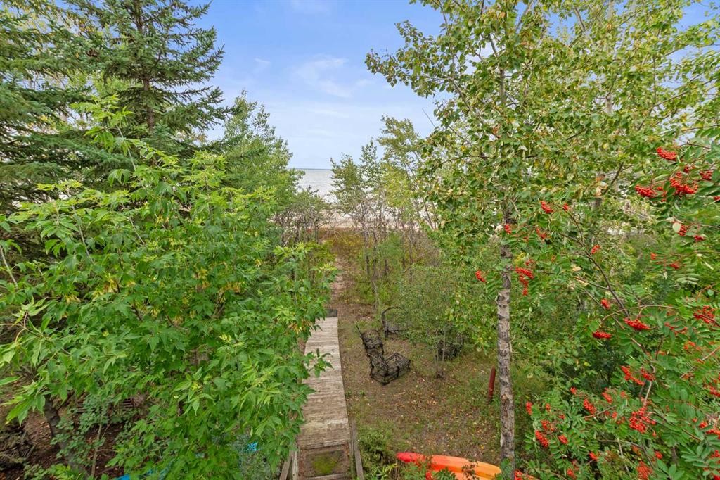 36 Lakeview Avenue, White Sands, AB - Outdoor