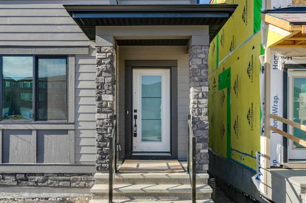 49 Bluerock Hill Sw, Calgary, AB - Outdoor
