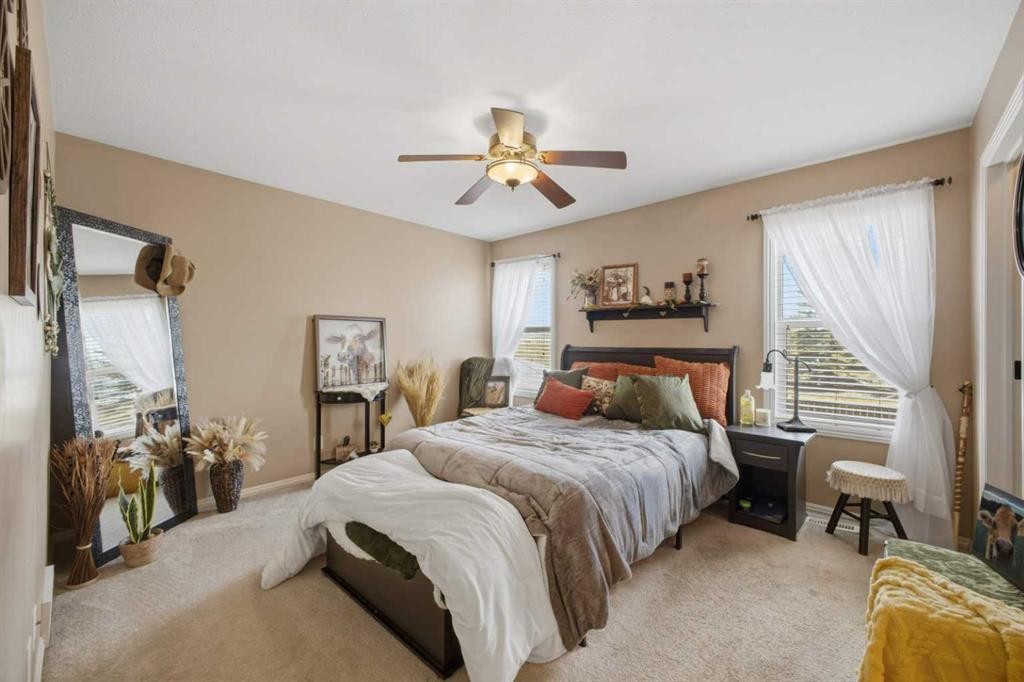 135 Issard Close, Red Deer, AB - Indoor Photo Showing Bedroom