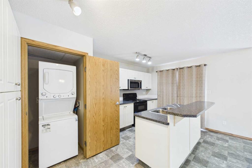 40-20 Jacobs Close, Red Deer, AB - Indoor