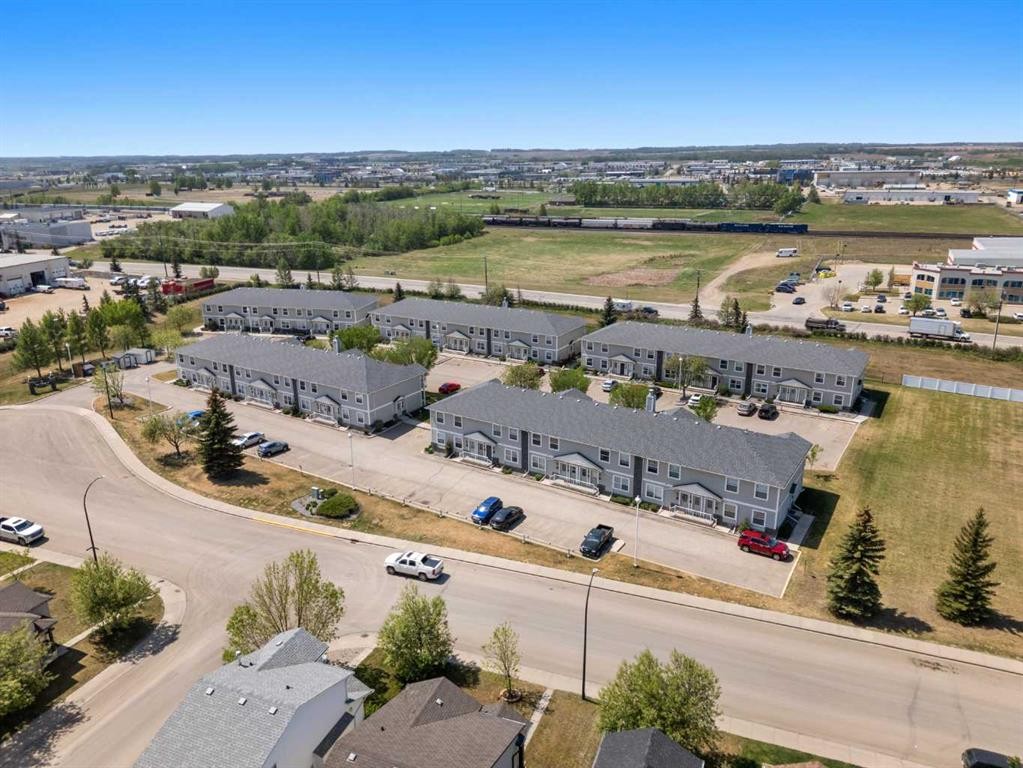 40-20 Jacobs Close, Red Deer, AB - Outdoor With View
