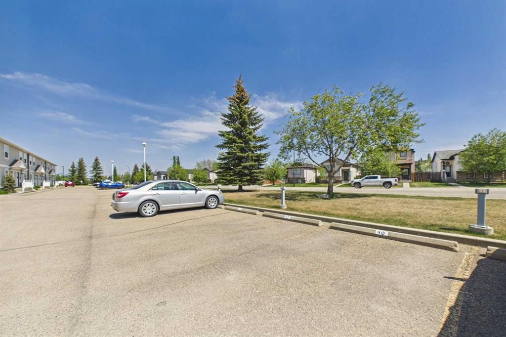 40-20 Jacobs Close, Red Deer, AB - Outdoor