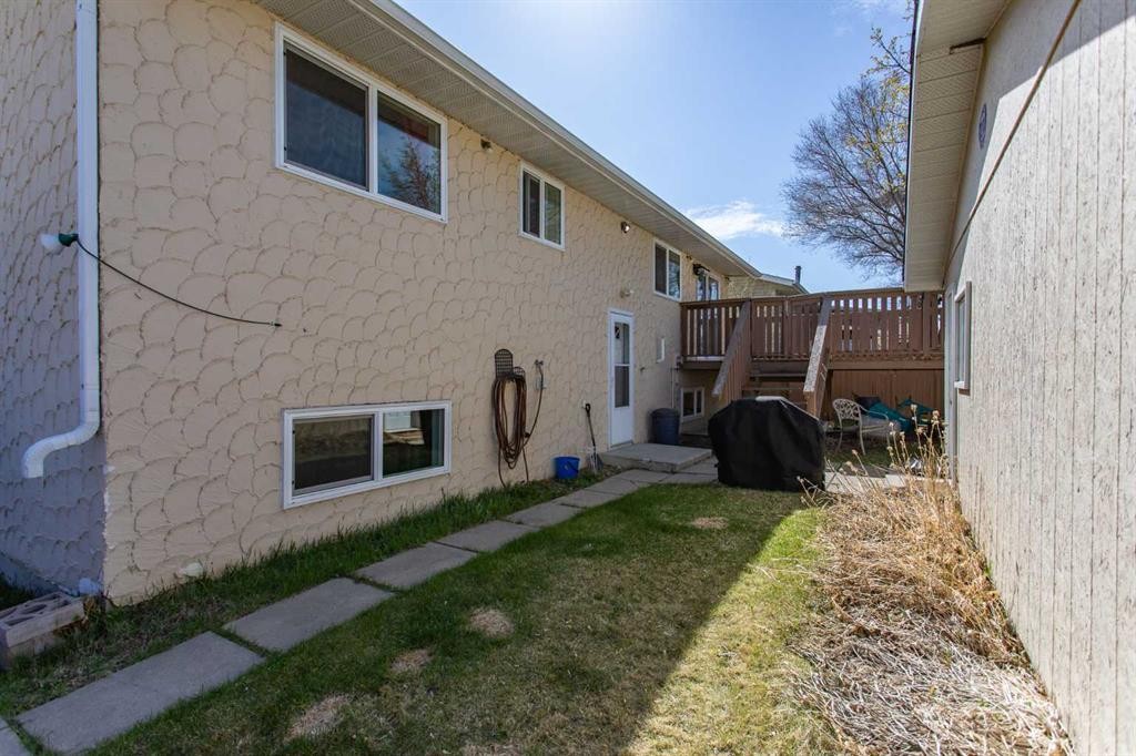 62 Nance Avenue, Red Deer, AB - Outdoor With Exterior