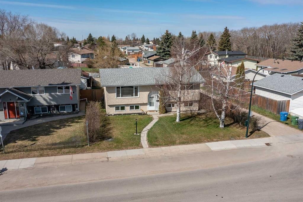 62 Nance Avenue, Red Deer, AB - Outdoor