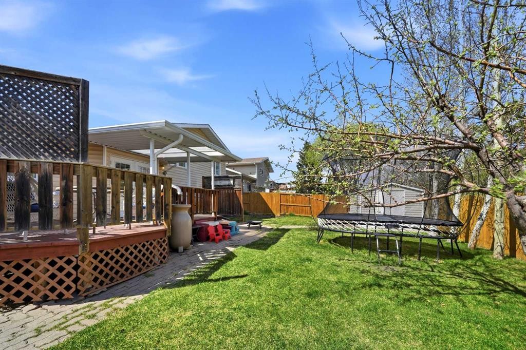 25 Gilbert Crescent, Red Deer, AB - Outdoor With Deck Patio Veranda