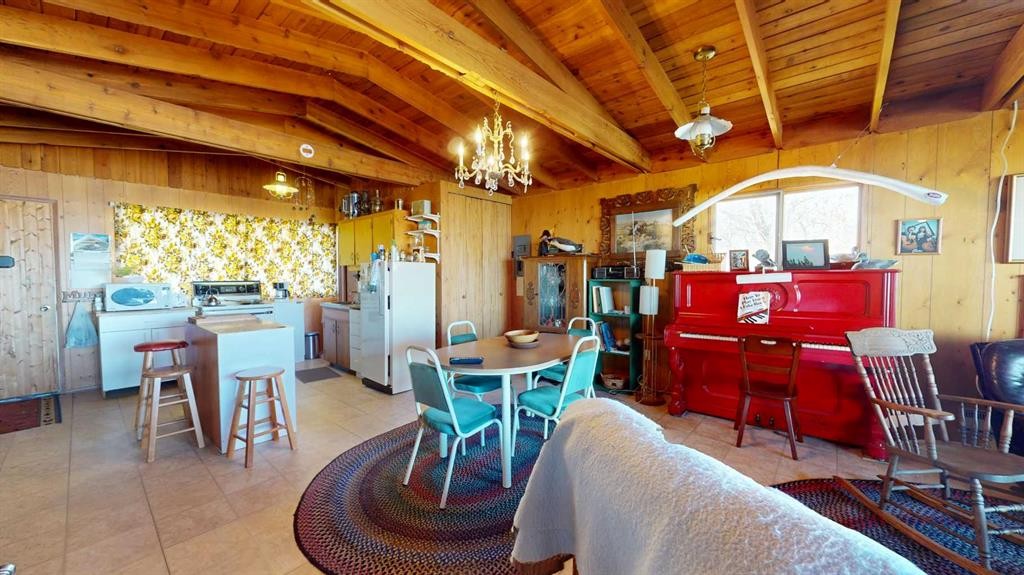 44 Lakeview Avenue, White Sands, AB
