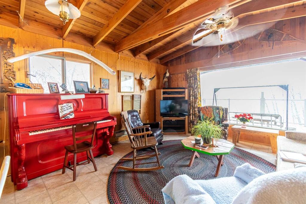 44 Lakeview Avenue, White Sands, AB
